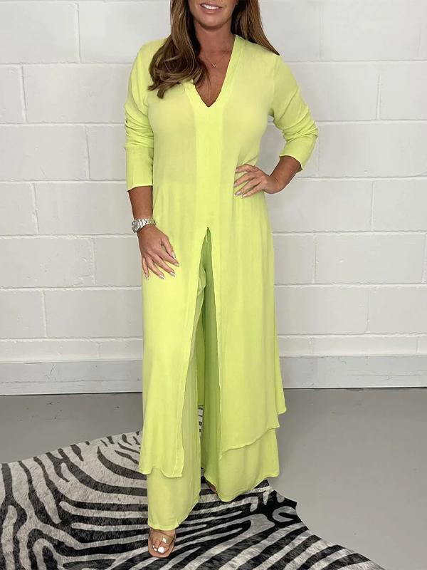 Talia - Casual Two-Piece Set w/ V-Neckline and Slit