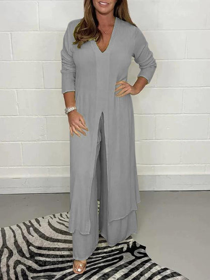 Talia - Casual Two-Piece Set w/ V-Neckline and Slit